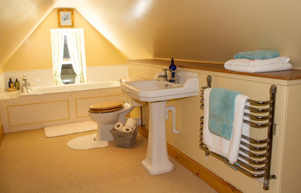 Abbotshaw House Farm B&B Newcastleton Room photo